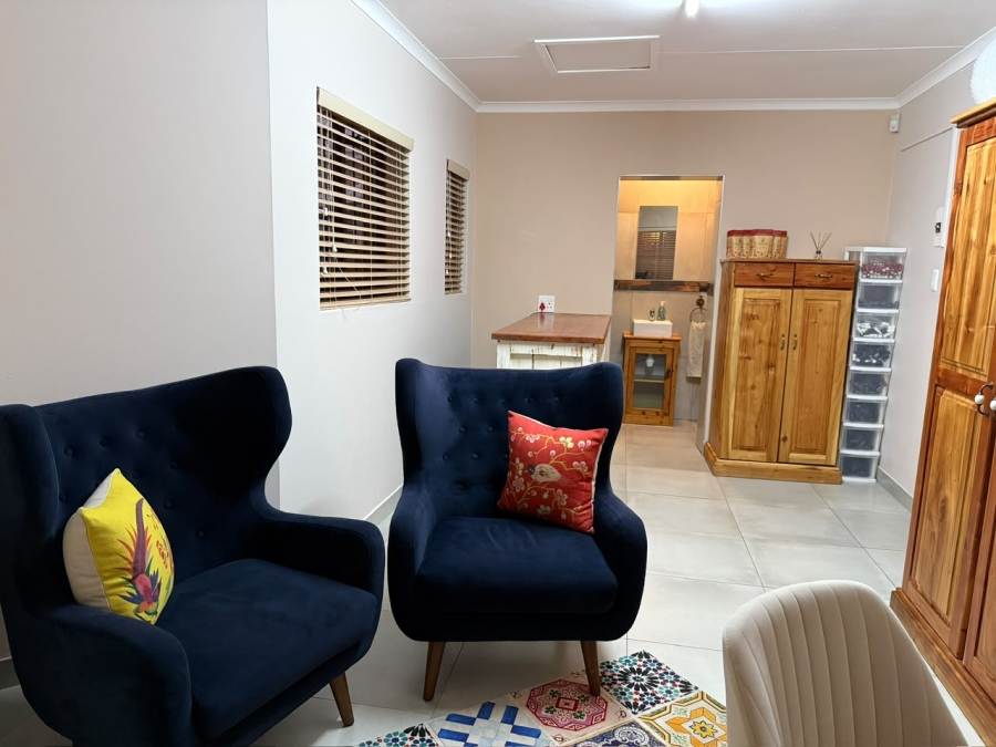 4 Bedroom Property for Sale in Fraaiuitsig Western Cape
